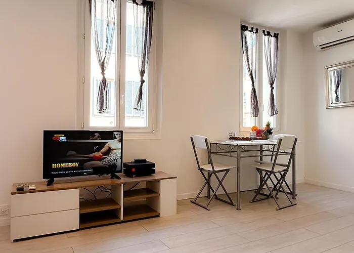 Le Clemenceau By Apirent #cosy #200m Des Plages #wifi شقة كان