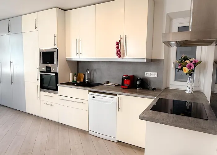 Le Clemenceau By Apirent #cosy #200m Des Plages #wifi شقة كان